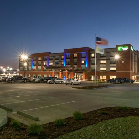 Holiday Inn Express & Suites - Dodge City By Ihg Exteriér fotografie
