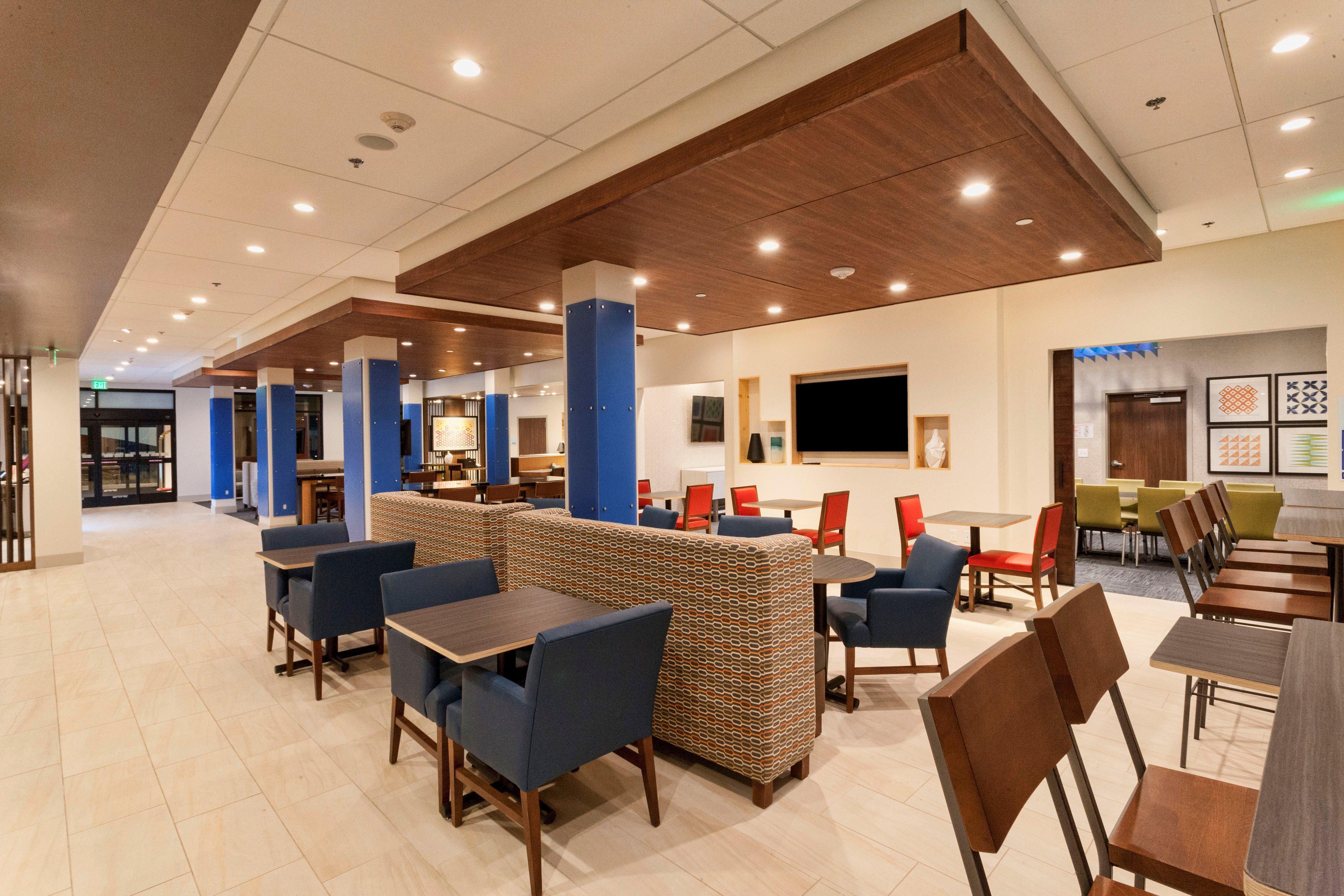 Holiday Inn Express & Suites - Dodge City By Ihg Exteriér fotografie