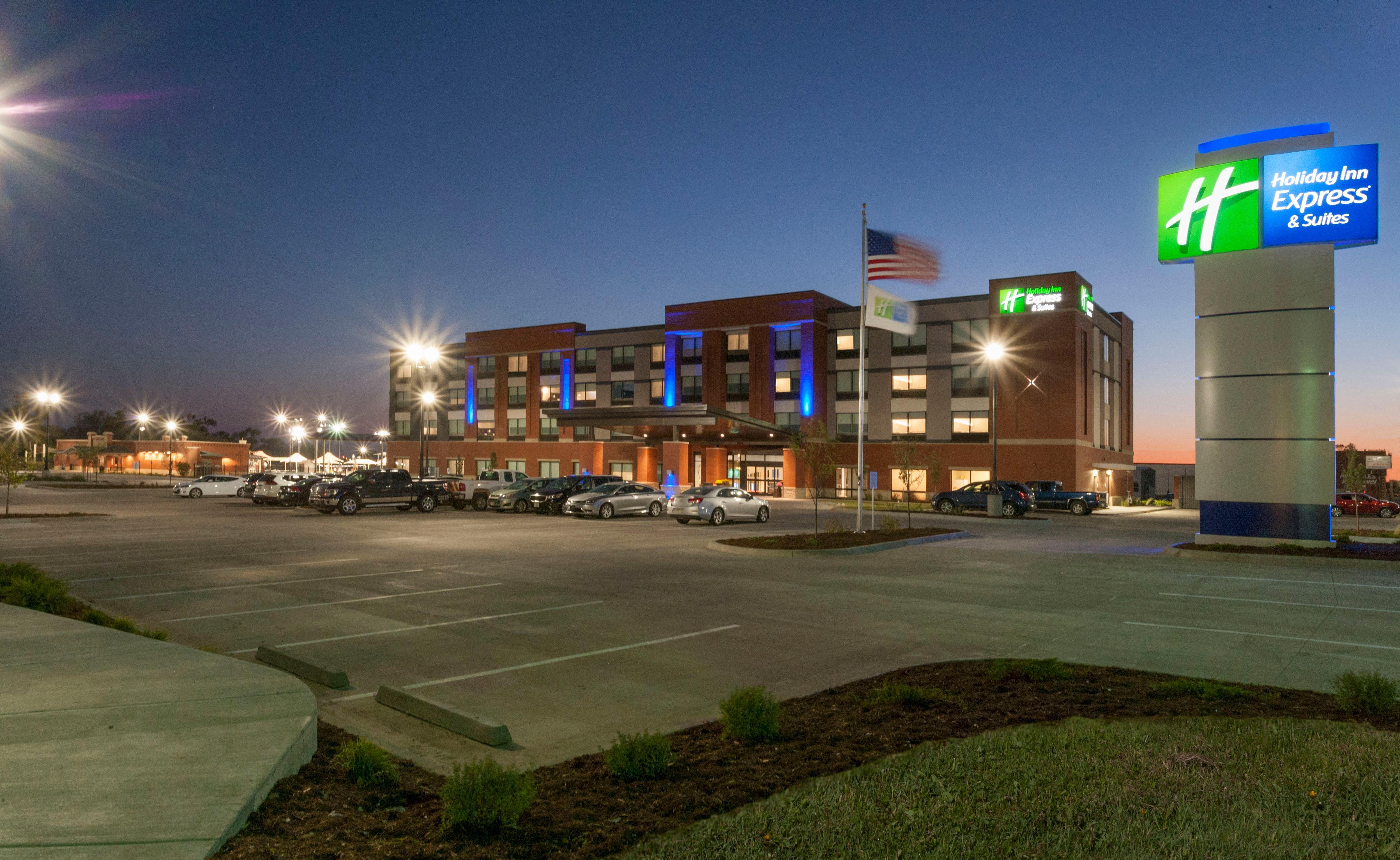Holiday Inn Express & Suites - Dodge City By Ihg Exteriér fotografie