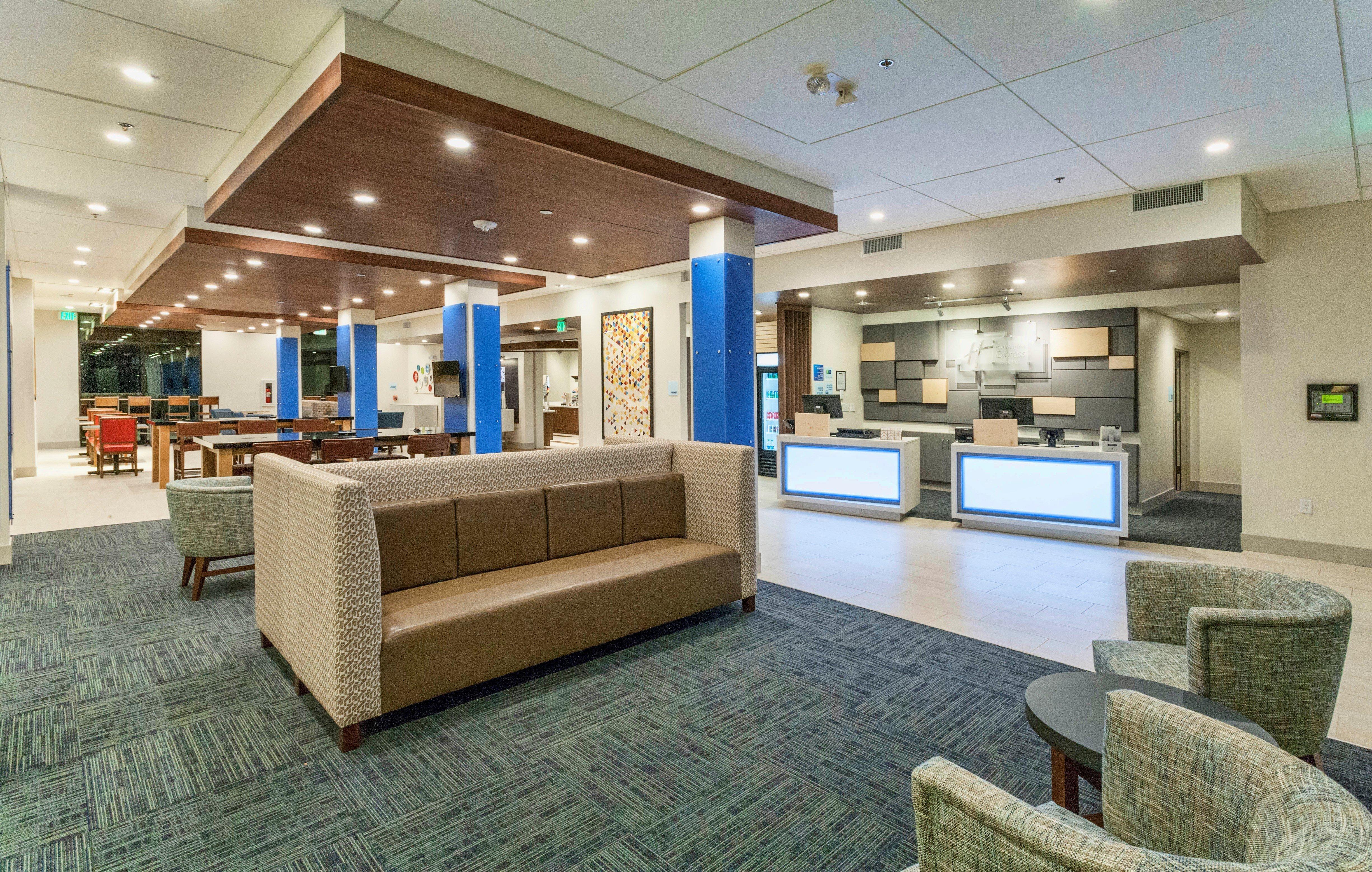 Holiday Inn Express & Suites - Dodge City By Ihg Exteriér fotografie