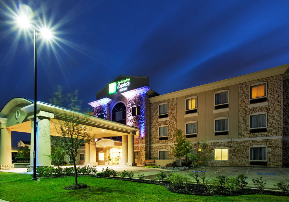 Holiday Inn Express & Suites - Dodge City By Ihg Exteriér fotografie