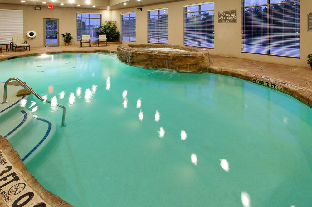 Holiday Inn Express & Suites - Dodge City By Ihg Exteriér fotografie